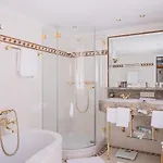 Hotel Zuerserhof Zuers