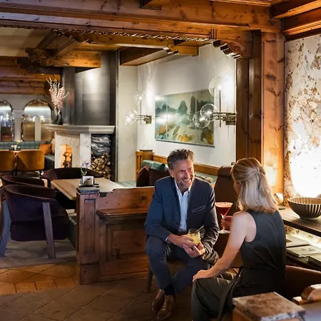 Zuerserhof Hotel Zürs
